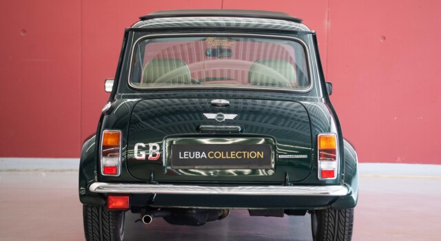 MINI MINI 1.3i Knightsbridge (1st hand Swiss car, as new, certified very low mileage, sunroof, collector item)