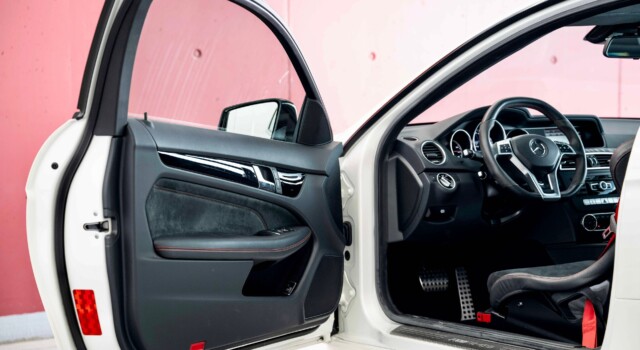 MERCEDES-BENZ C 63 AMG C 63 Coupé AMG Black Series (1st hand, 1st paint, Bucket seats, Aerodynamic Package)