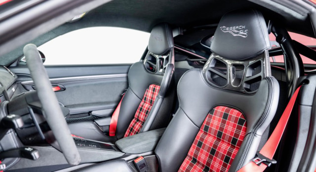 PORSCHE CAYMAN 718  GT4 RS PDK
