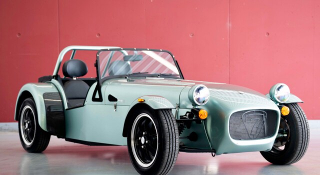 CATERHAM SEVEN 170S (anno di produzione 2026, auto nuova svizzera, verniciatura Ice Forest Green, garanzia di fabbrica di 24 mesi, consegna il 27 marzo)