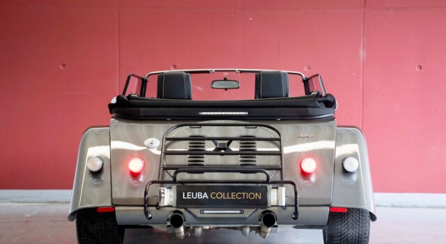 MORGAN 4/4 Plus Six 3.0 Bespoke (Swiss car, mint condition, Aston Martin Scintilla Silver paint)