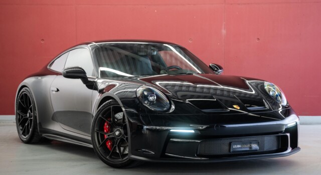 PORSCHE 911 GT3 Touring (spendid condition, manual transmission, no track)