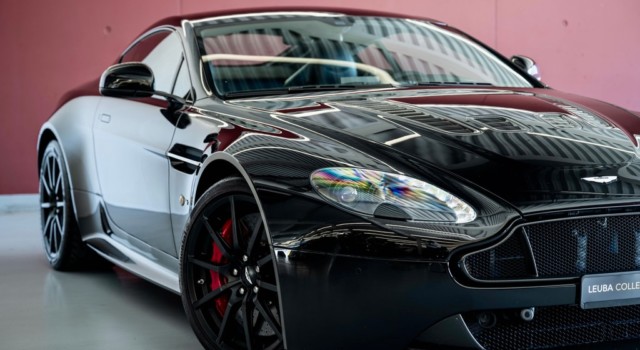 ASTON MARTIN V12 Vantage 5.9 S