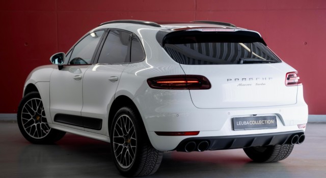 PORSCHE MACAN Turbo PDK