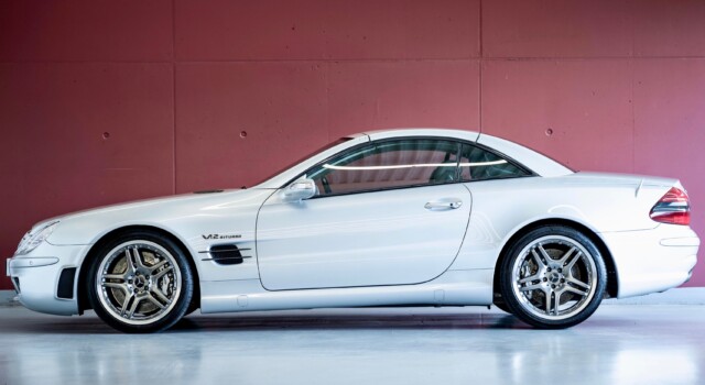MERCEDES-BENZ SL 65 AMG (2nd hand, 100% original, stunning condition, full Mercedes history)