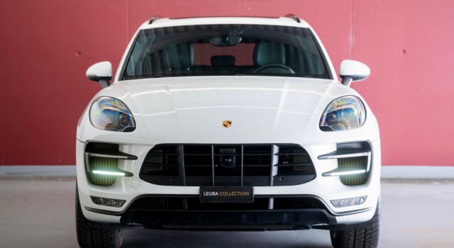PORSCHE MACAN Turbo PDK