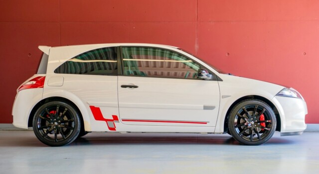 RENAULT MÉGANE Mégane 2.0 16V Turbo R26 R (2nd hand Swiss model, 1 of 450, factory tires)