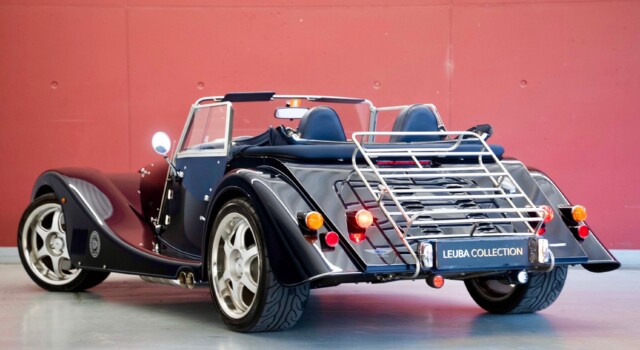 MORGAN PLUS 8 4.8 V8 Manual transmission (1 of 70)